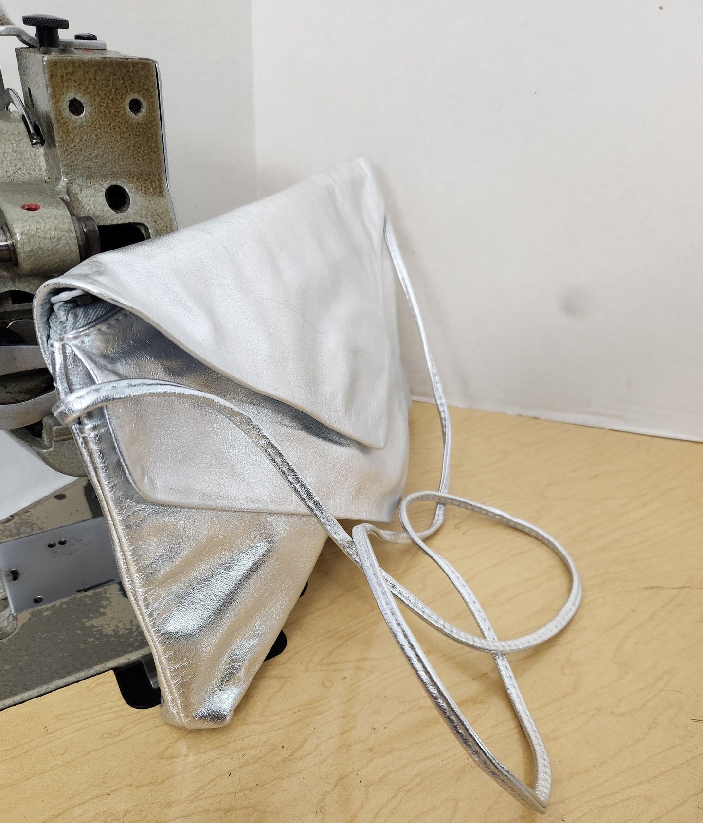 Tejrasila-Beautiful Silver Shining Matalic Envelope, Cluch,and Crossbody Universal Handbag! TR206-Silver! Made In USA!