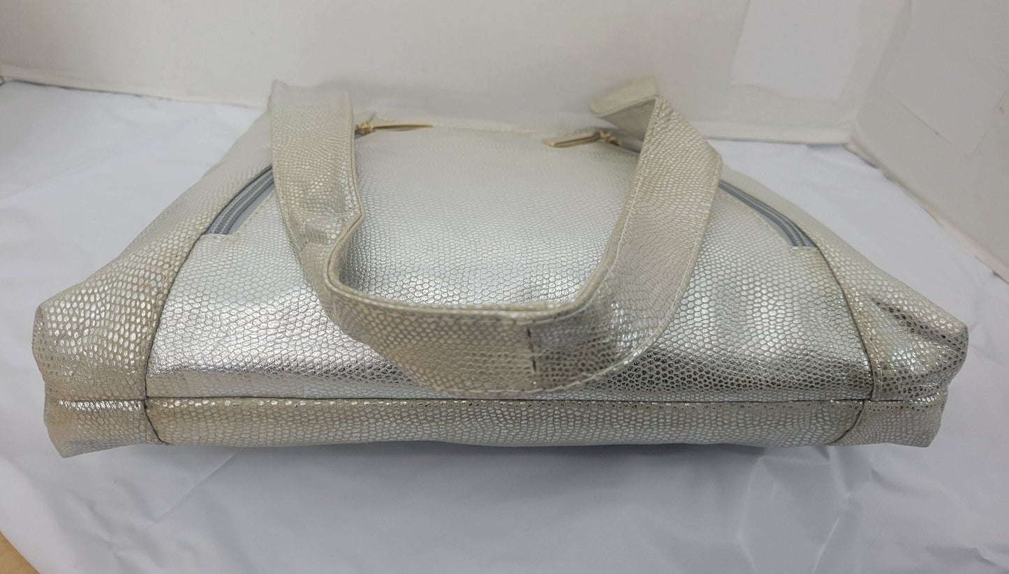Silver Two Tone Print Leather Handbag! Two left and right pockets. Made in USA.
