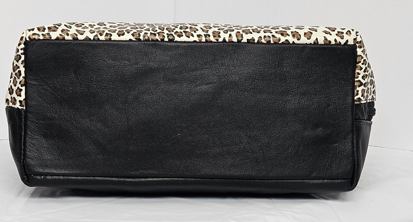 Tejrasila-Gorgeous Chocolate beige front with leather handbag!Made in USA!
