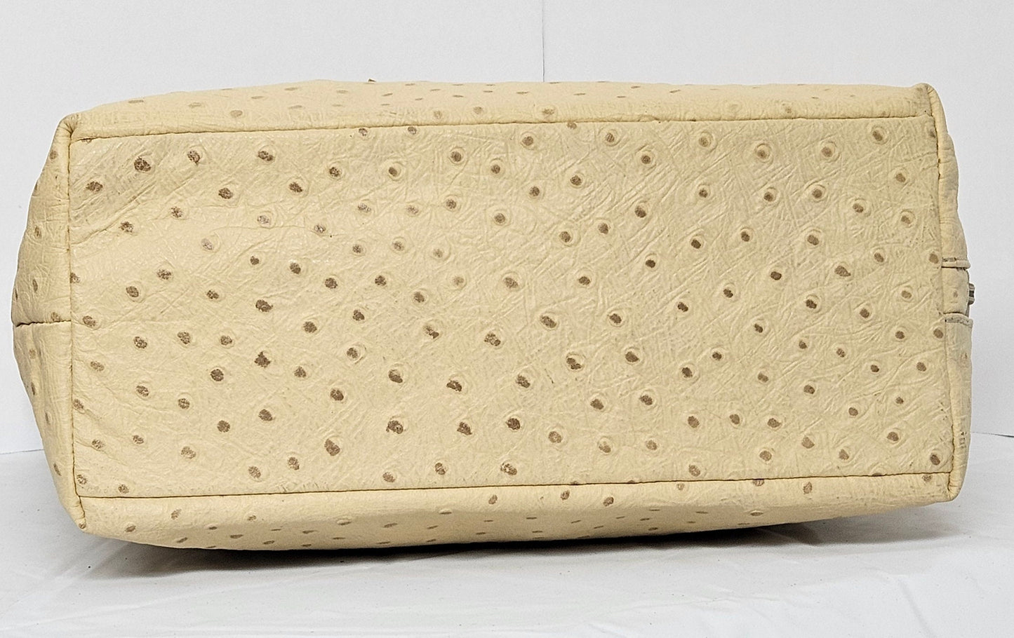 Tejrasila-Gorgeous Ostrich beige leather handbag!Side pocket.Made in USA!