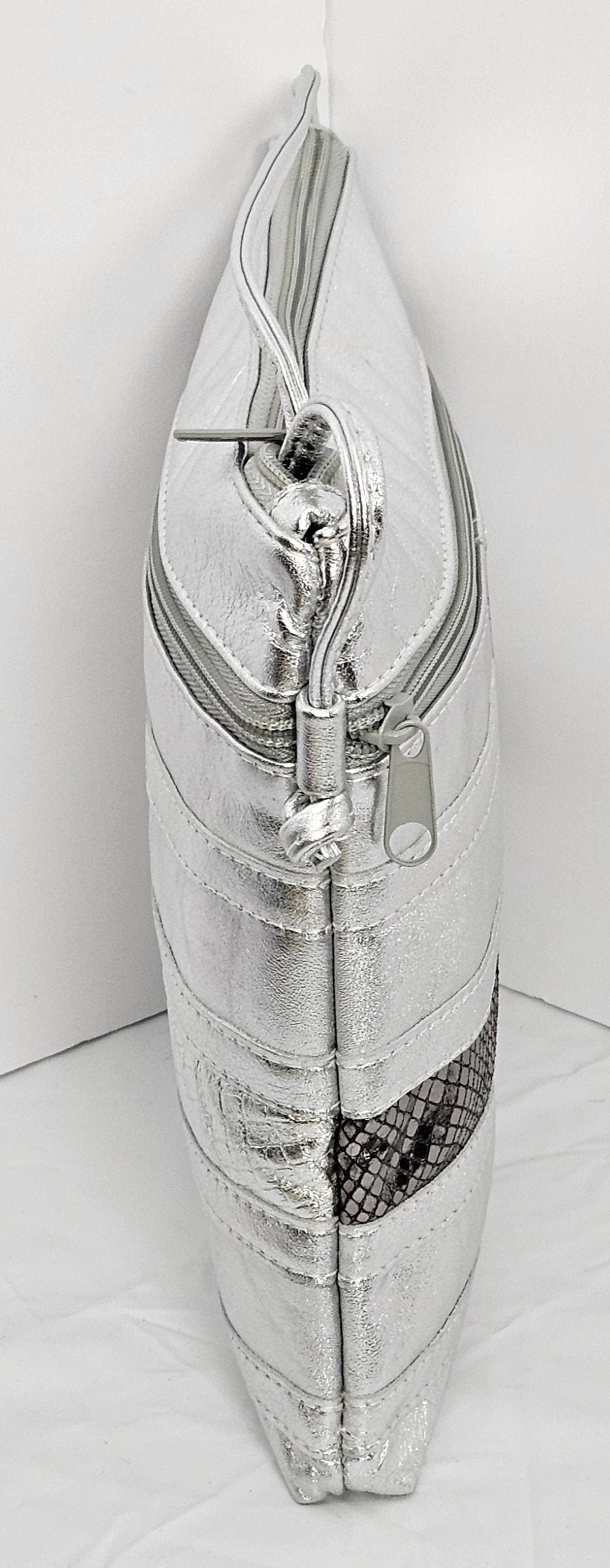 Foil metallic with pewter metallic pach work leather purse for Women,girls,and all. #305Fmp.Design for you.Made in USA.