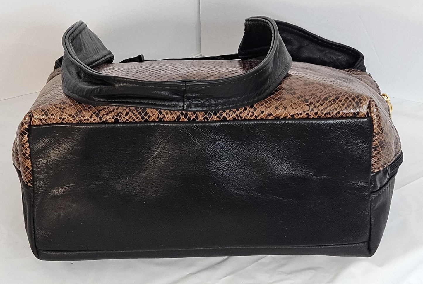 Tejrasila-Gorgeous Black black/brown mix print Genuine leather handbag with!Tr843BbbrP Side pocket.Made in USA!