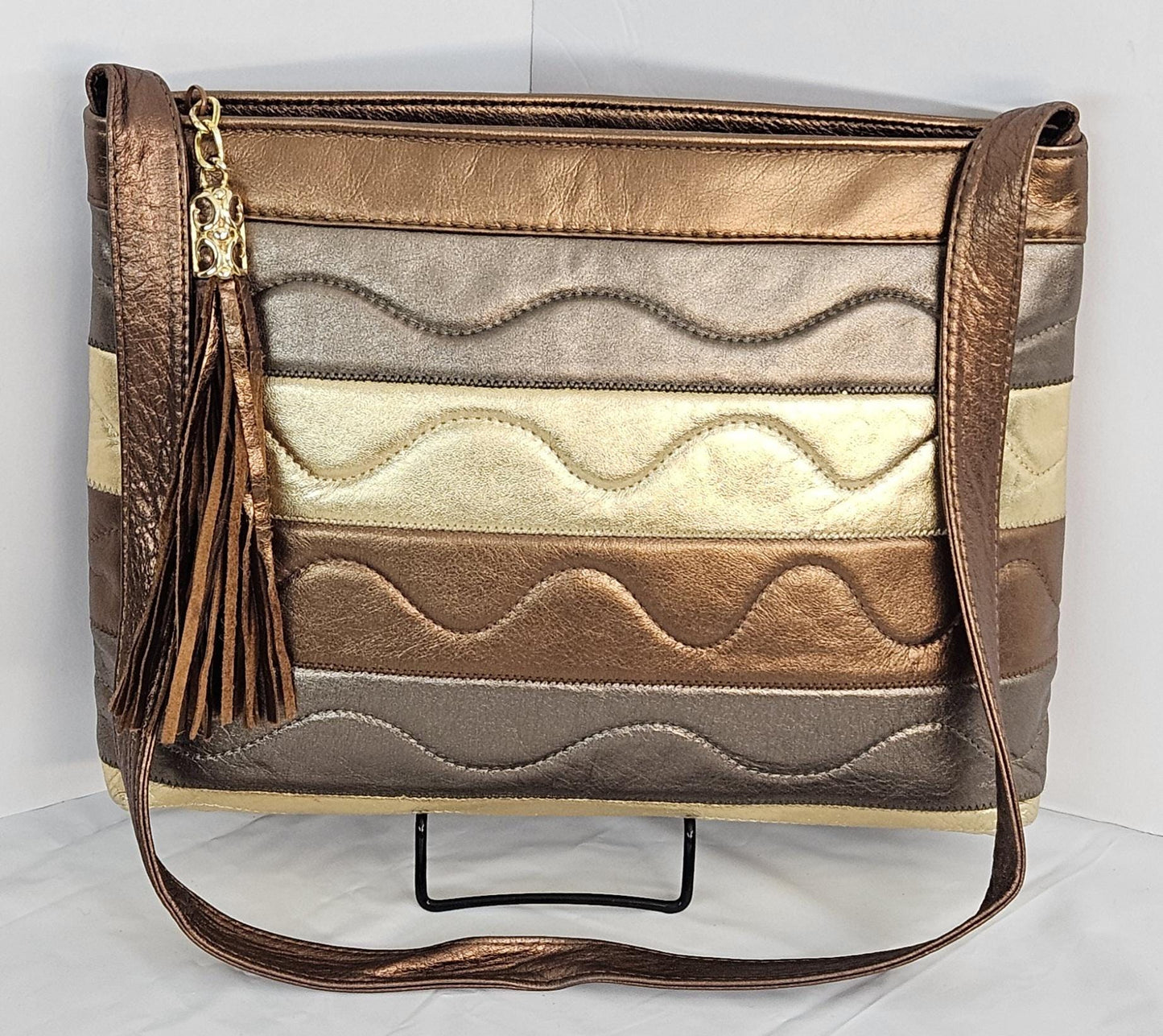 Triton Shining Luxury Genuine Leather stich design Handbag! Universal Use Made in USA.Tr2024Tri-s.