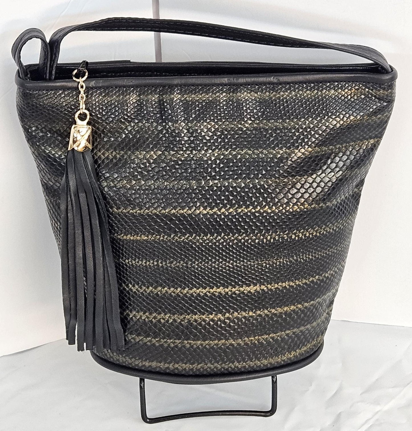 Black 2-Tone print Genuine Leather Handbag.#TR2099B2tp,Purses Universal Use ,Unique design. Made in USA.