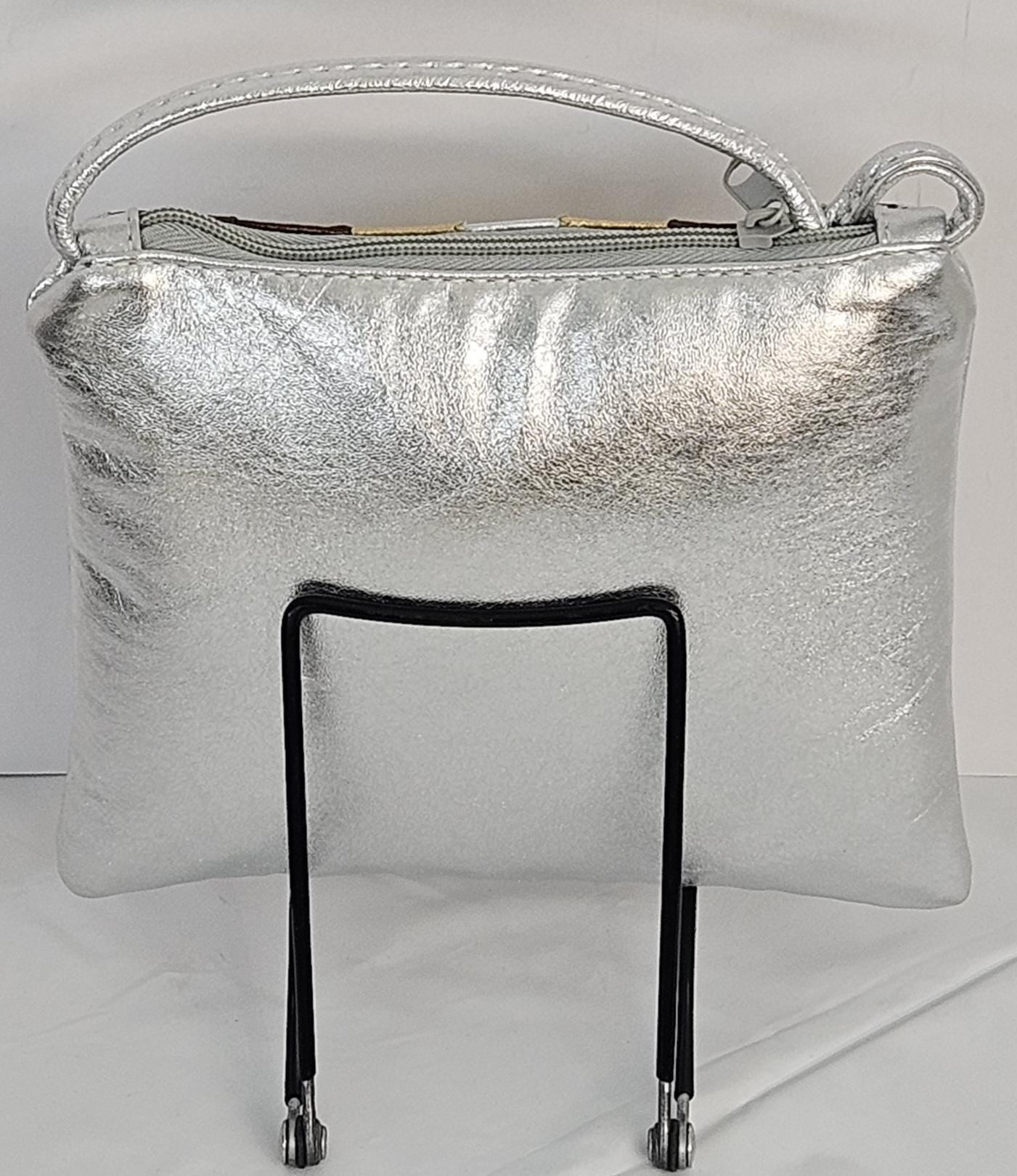Silver metallic with pewter,bronze,gold,mix color Zigzag stich Crossbody, Handbag #TR3302Spbg-Z,Purses Genuine Leather. Made in USA.
