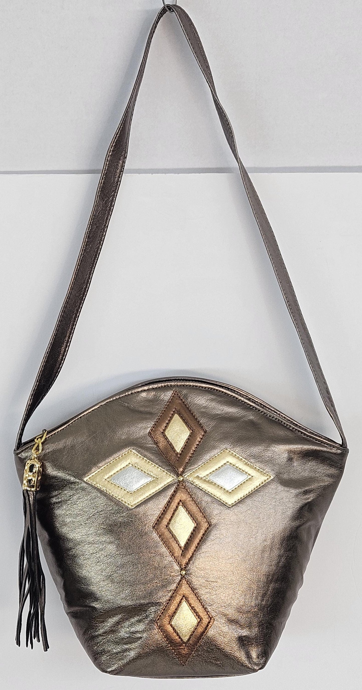 Pewter with Bronx,gold & silver 5 diamonds cut cross Zigzag Genuine Leather Handbag.#TR9047Pbgszig-5-dct cross.Made in USA!