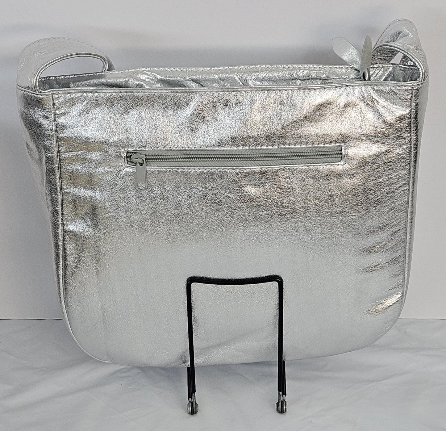 Silver metallic with gold,pewter,and bronze 6 diamonds cut Zigzag stich.Leather Handbag!Made in USA.#Tr8003Sm6dz.