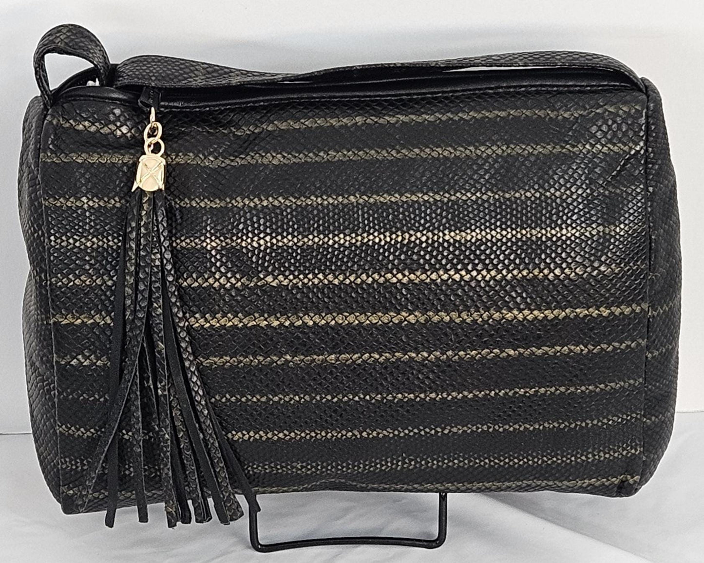 Black Two-Tone Horizontal stripes print Genuine leather Hand Made Handbag.TR2018Bk-2tHSp.Made in USA