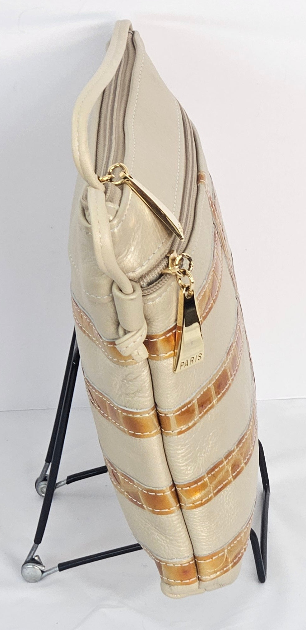 Champagne with yellow Crocodile Look Genuine Leather Handbag.Tr#p155cgcgp.(101724)