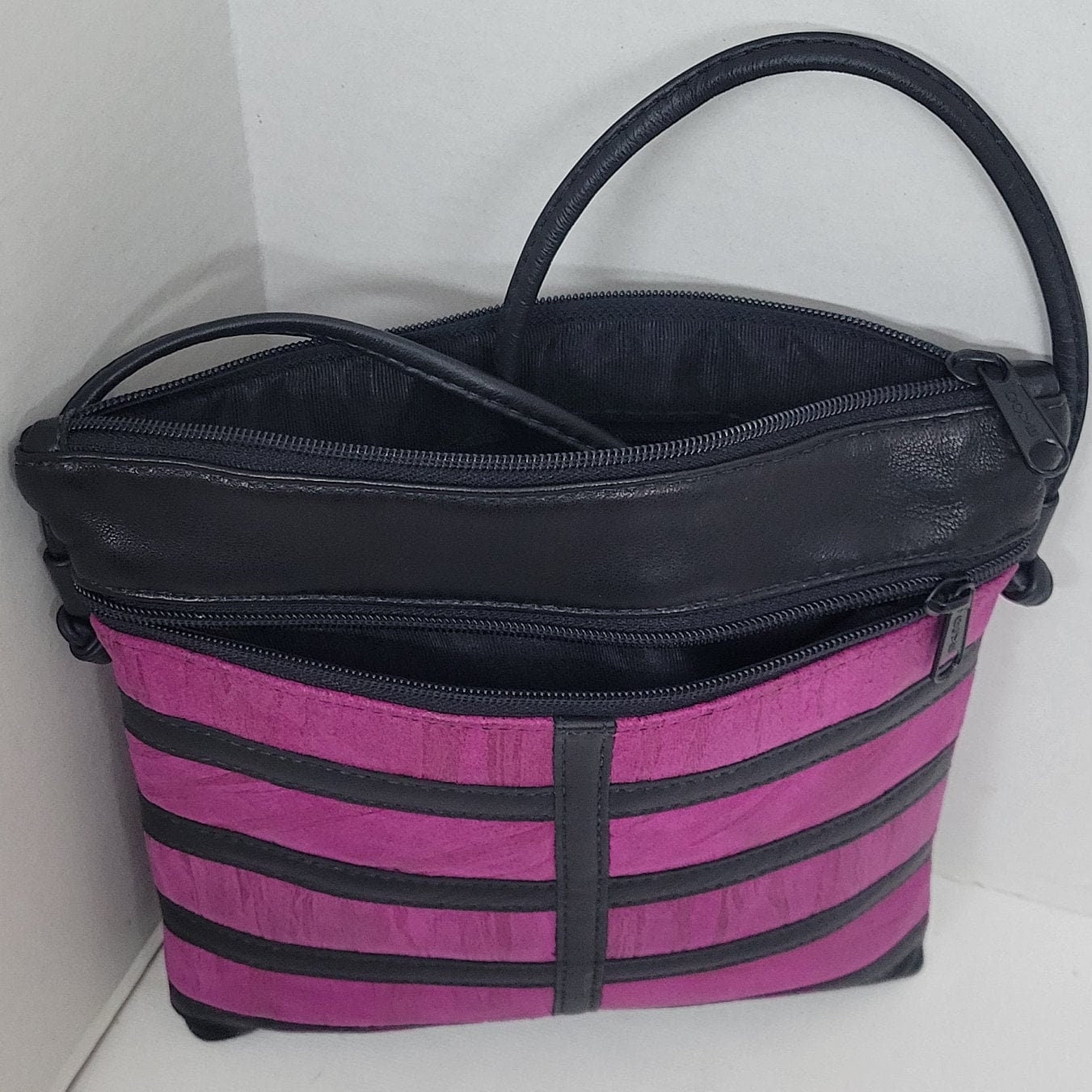 Crossbody Black with Fuchsia soft lambskin genuine leather Purse Style #305Fus