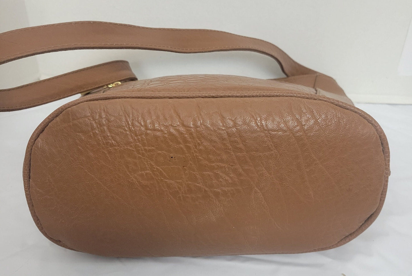 Tejrasila-Beautiful Camel print leather handbag!Good to carry everyday. 3 outside pockets.Made in USA!TR8006camel-p2