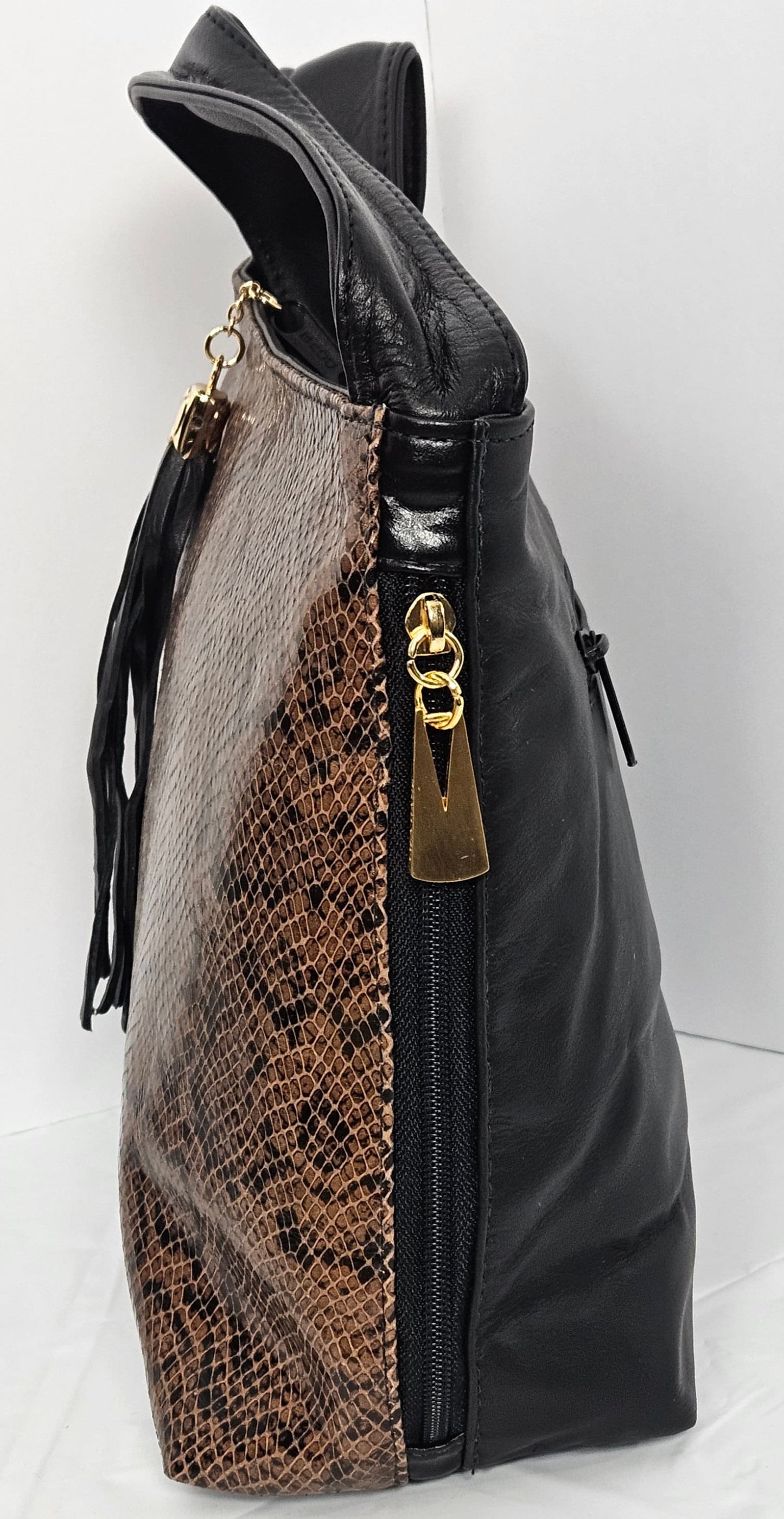 Tejrasila-Gorgeous Tan/Black snake print leather handbag!Made in USA!