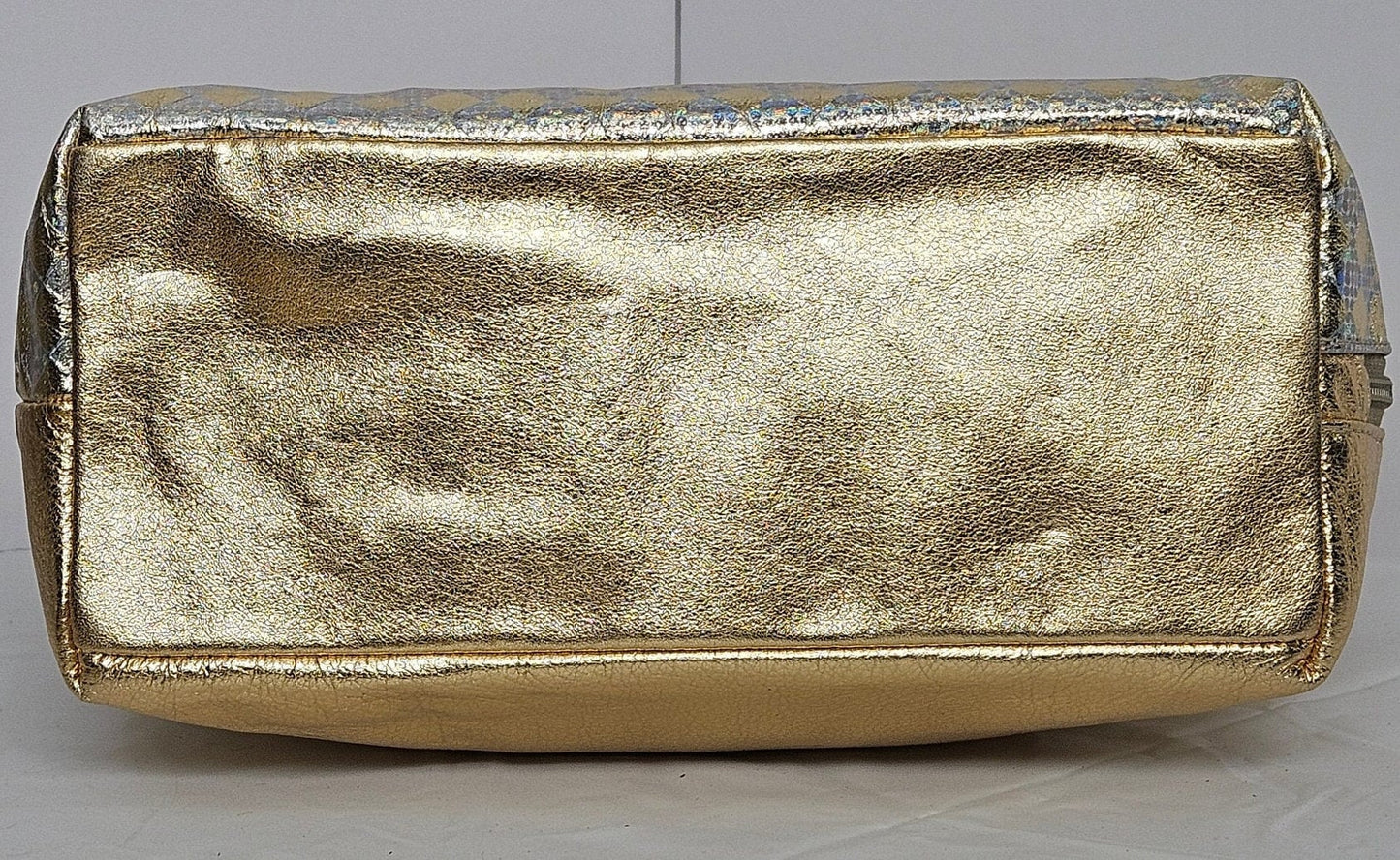 Tejrasila-Gorgeous shining Gold/silver print leather handbag!Made in USA!