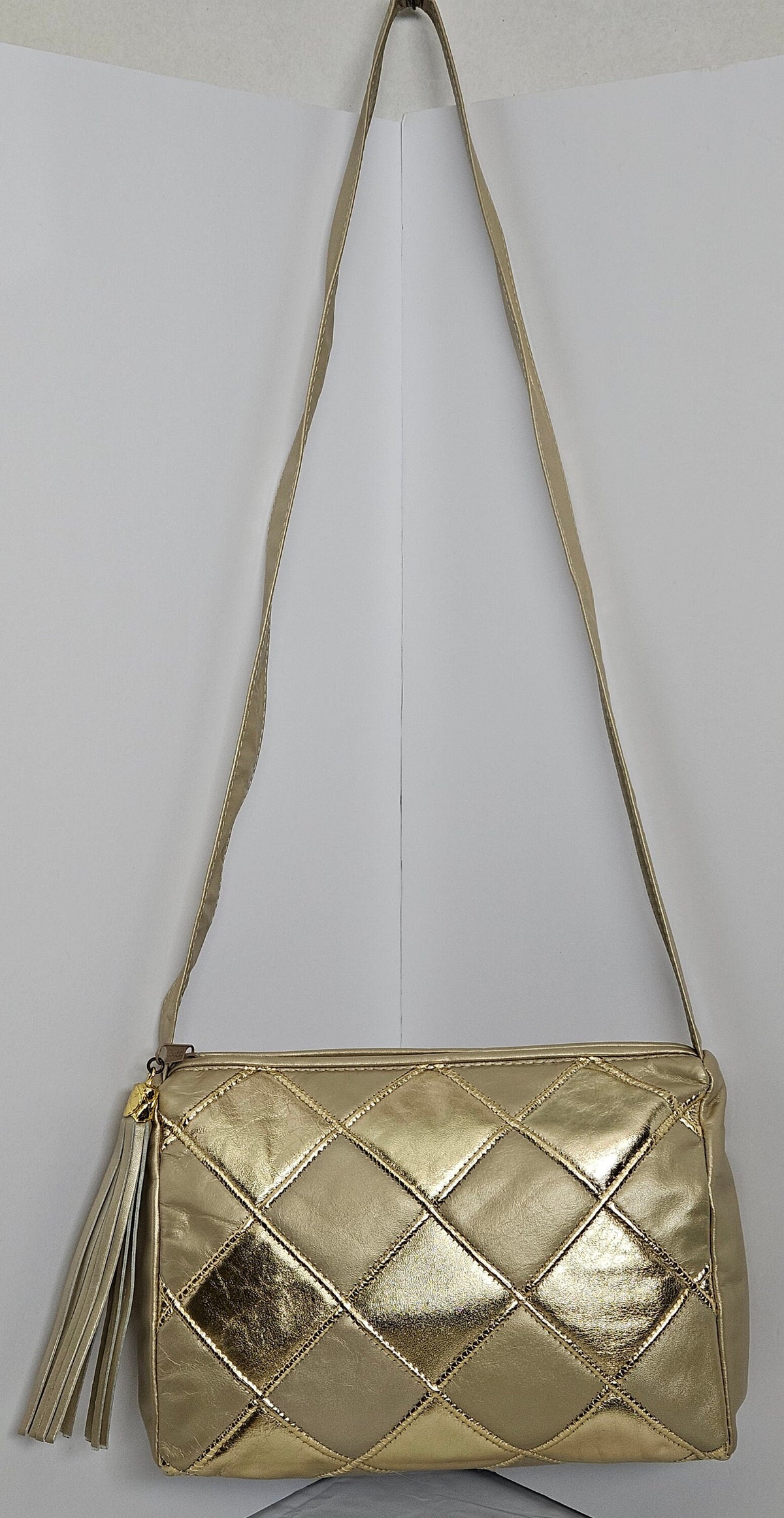 Gold Quilted Genuine Leather Handbag: Champagne Diamond Zigzag Purse