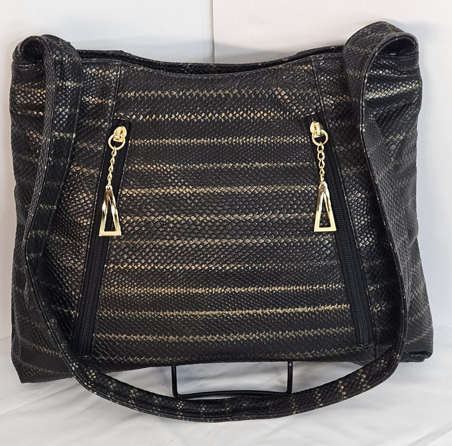 Black Two-Tone print leather handbag! Two left and right pockets.TR9044BTT Made in USA.