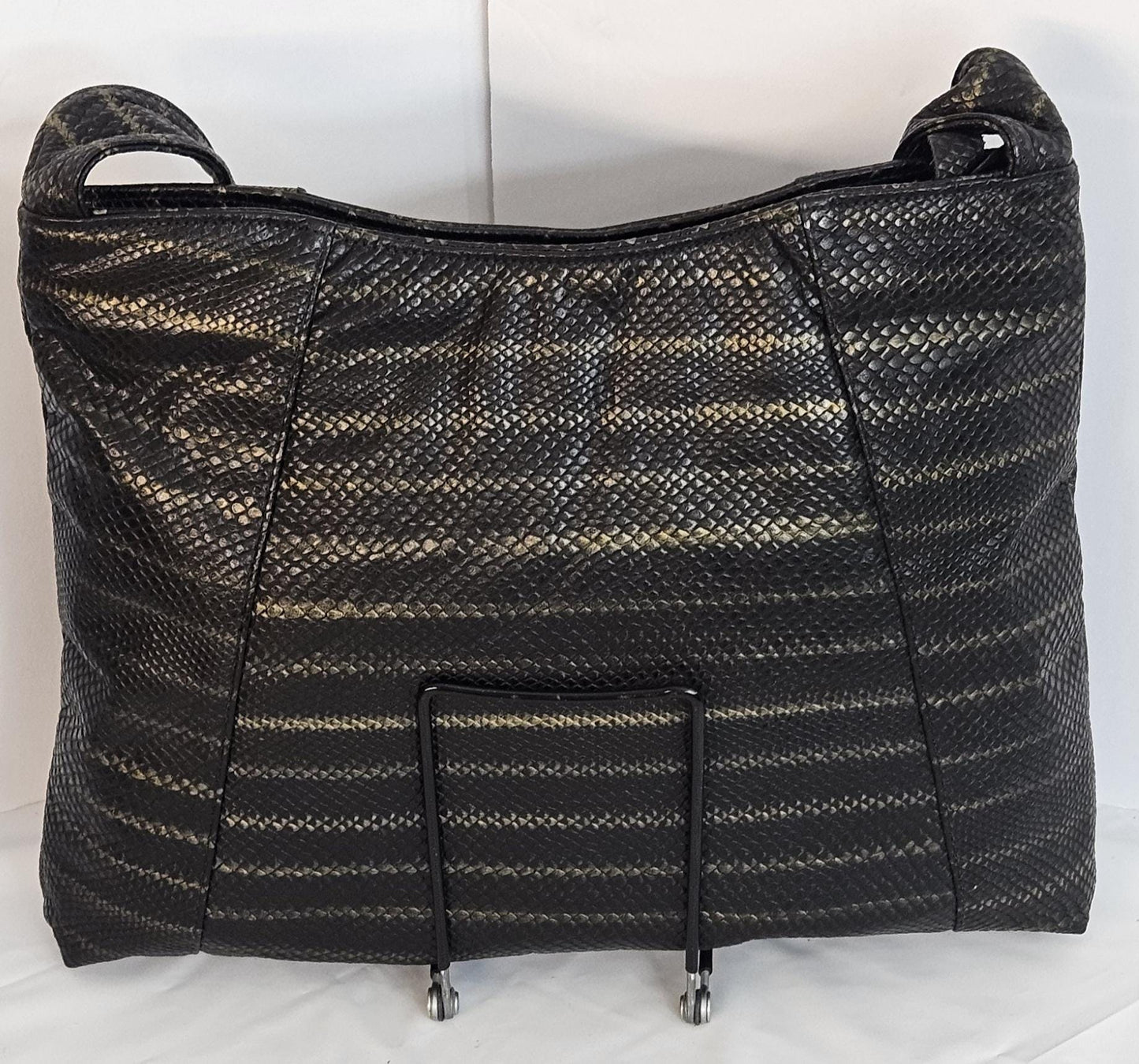 Black Two-Tone print leather handbag! Two left and right pockets.TR9044BTT Made in USA.