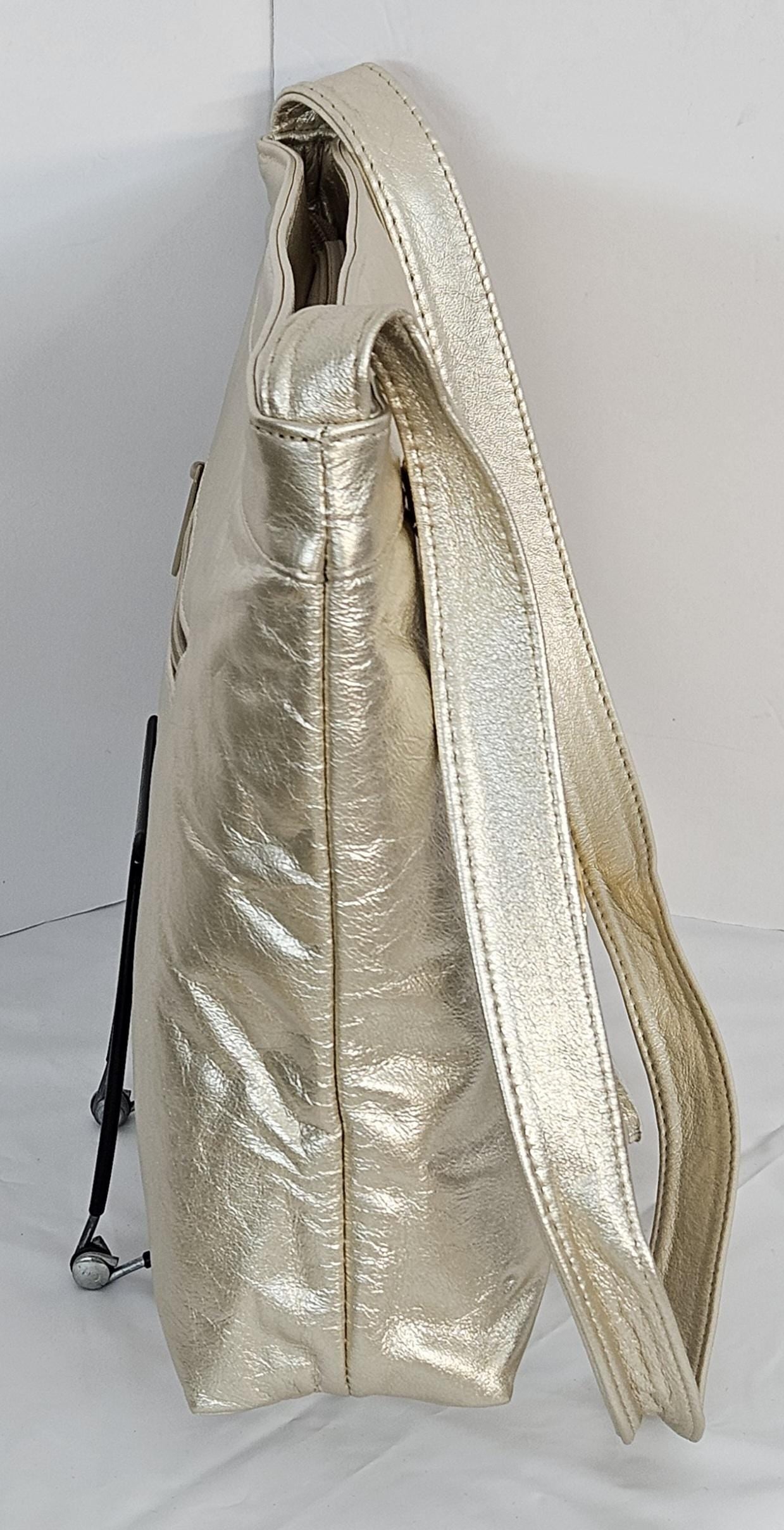 Cream Shining Luxury Genuine Leather Gold Coin and Z metal design Handbag! Universal Use Made in USA.Tr2024cs.