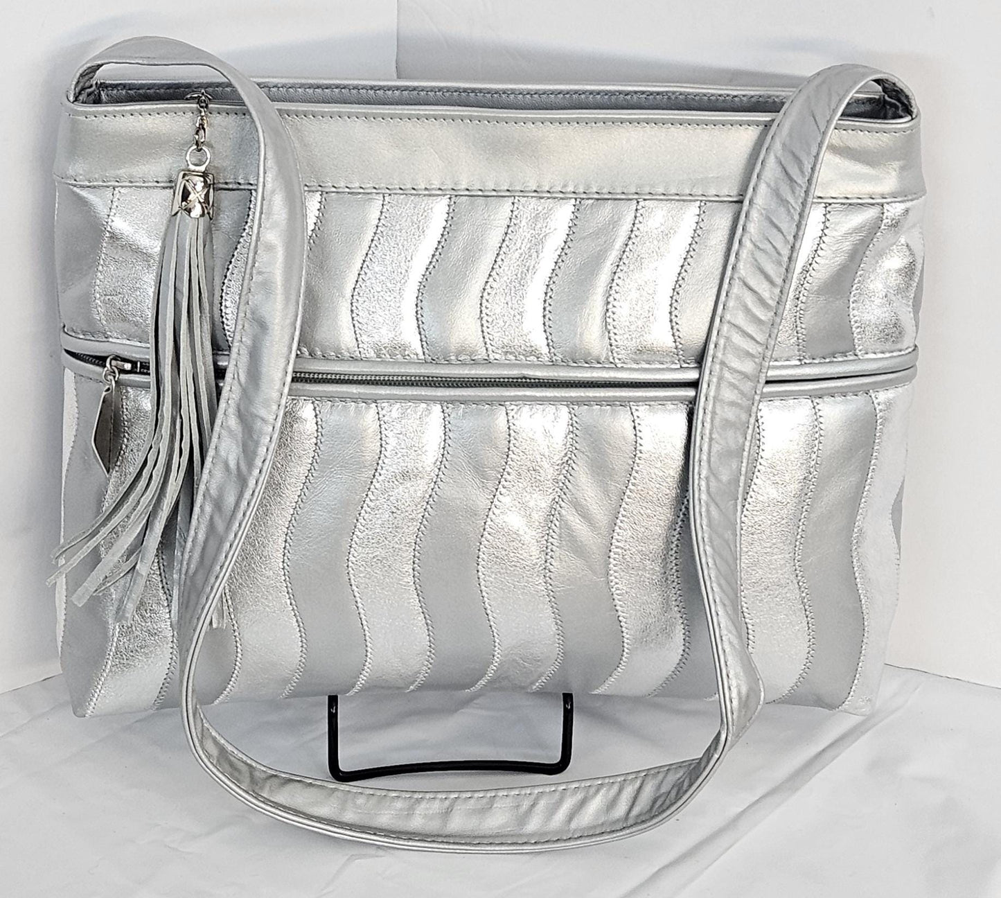 Grey with Silver Shining Luxury Genuine Leather Zigzag stick design Handbag! Universal Use Made in USA.Tr2024A-Grey-s