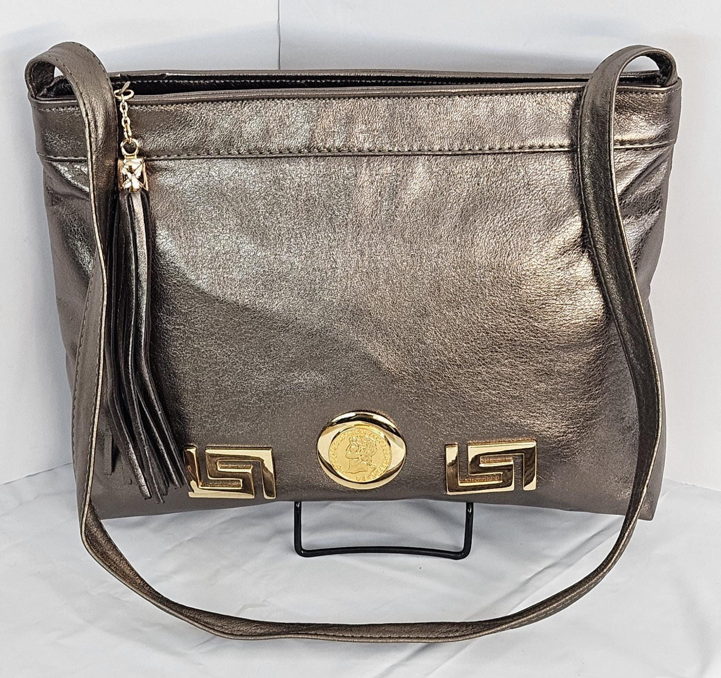 Pewter Shining Luxury Genuine Leather Gold Coin and Z metal design Handbag! Universal Use Made in USA.Tr2024p.