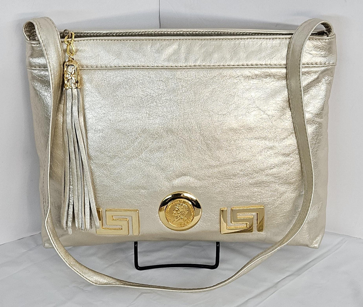 Cream Shining Luxury Genuine Leather Gold Coin and Z metal design Handbag! Universal Use Made in USA.Tr2024cs.