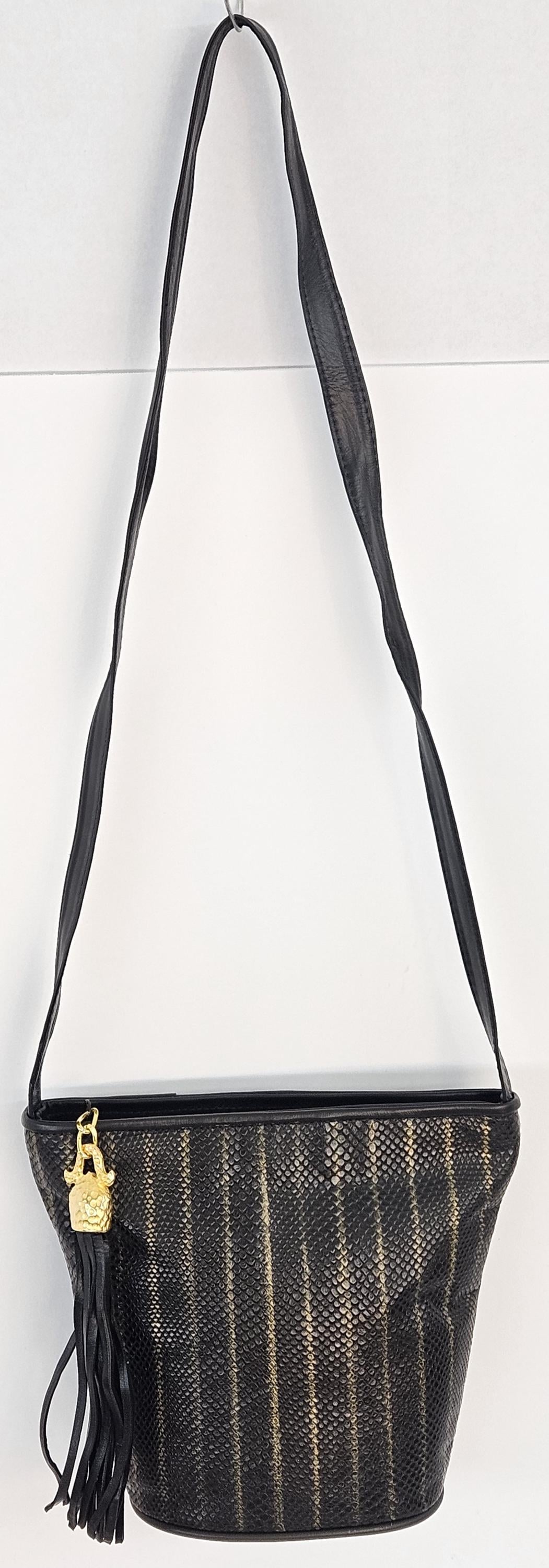 Two-Tone black vertical print Genuine Leather Handbag.#TR2099ttbv2p,Purses Universal Use ,Unique design.Made in USA.