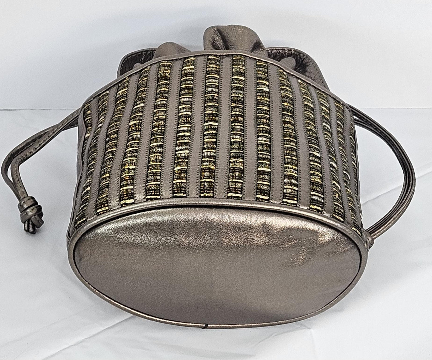 Pewter with  fabric design, zigzags works,Ladies Purse,Genuine Leather,Made in USA.#Tr2020pfzst.