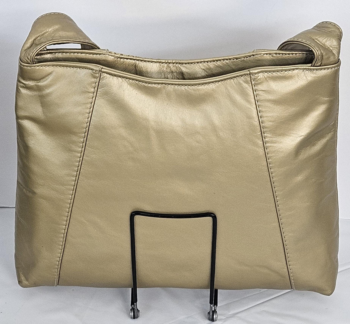 Gold mate with gold mate print leather handbag! Two left and right pockets.Made in USA.#Tr9044gmgmp