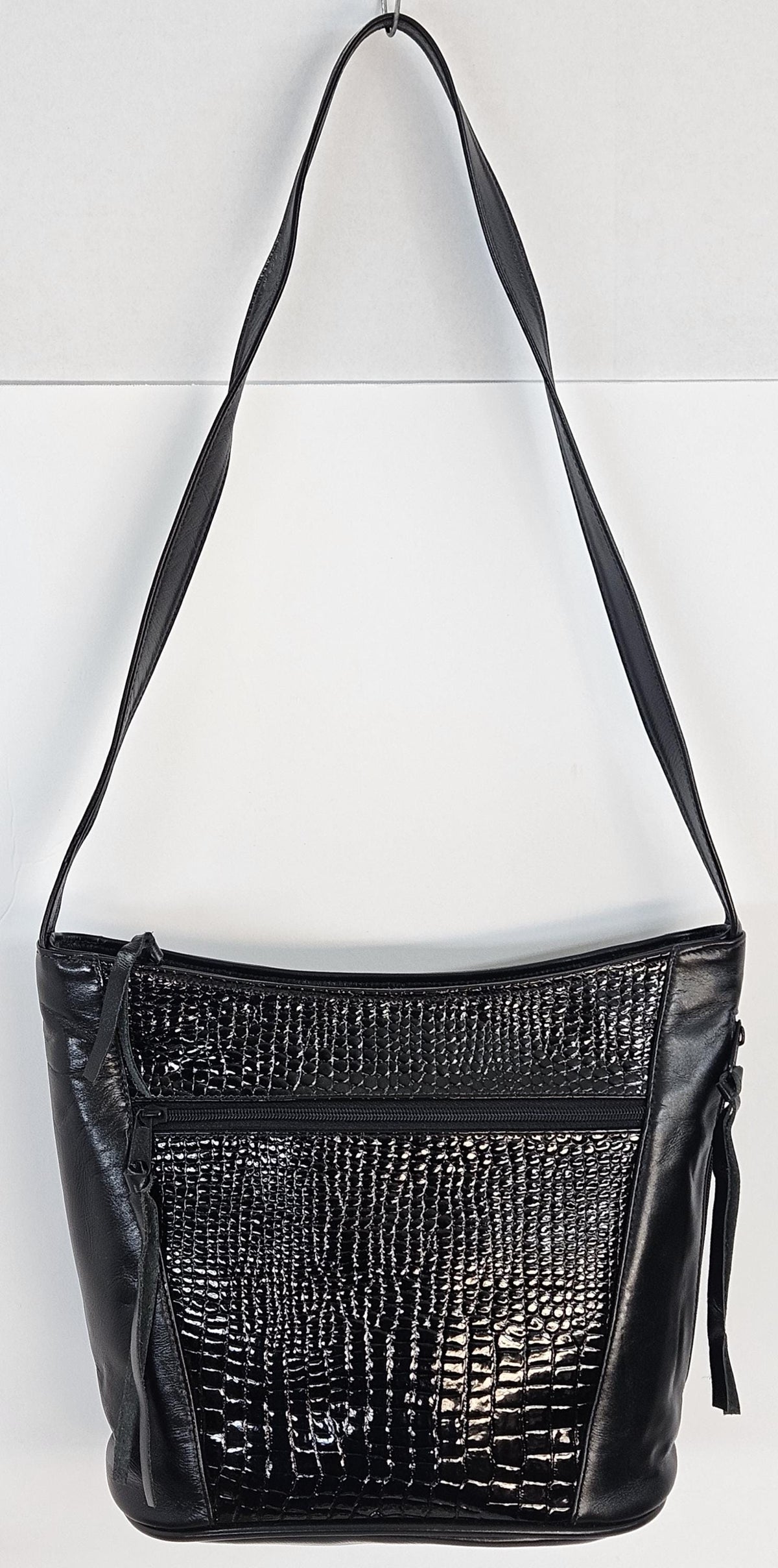 Handmade Black Leather Handbag: USA Made, TR8006bk-bkp