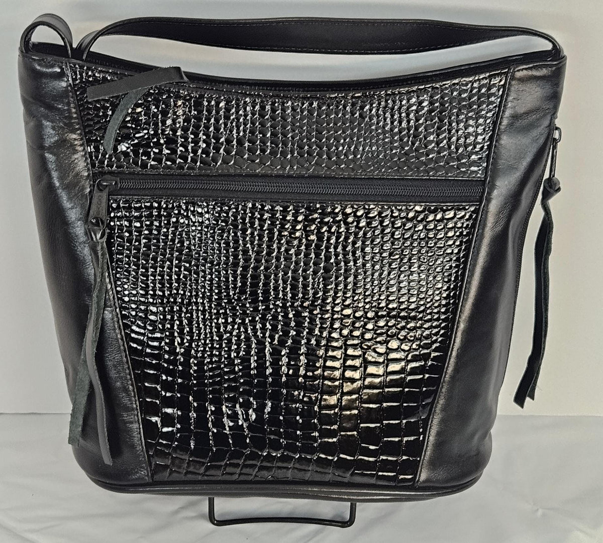 Handmade Black Leather Handbag: USA Made, TR8006bk-bkp